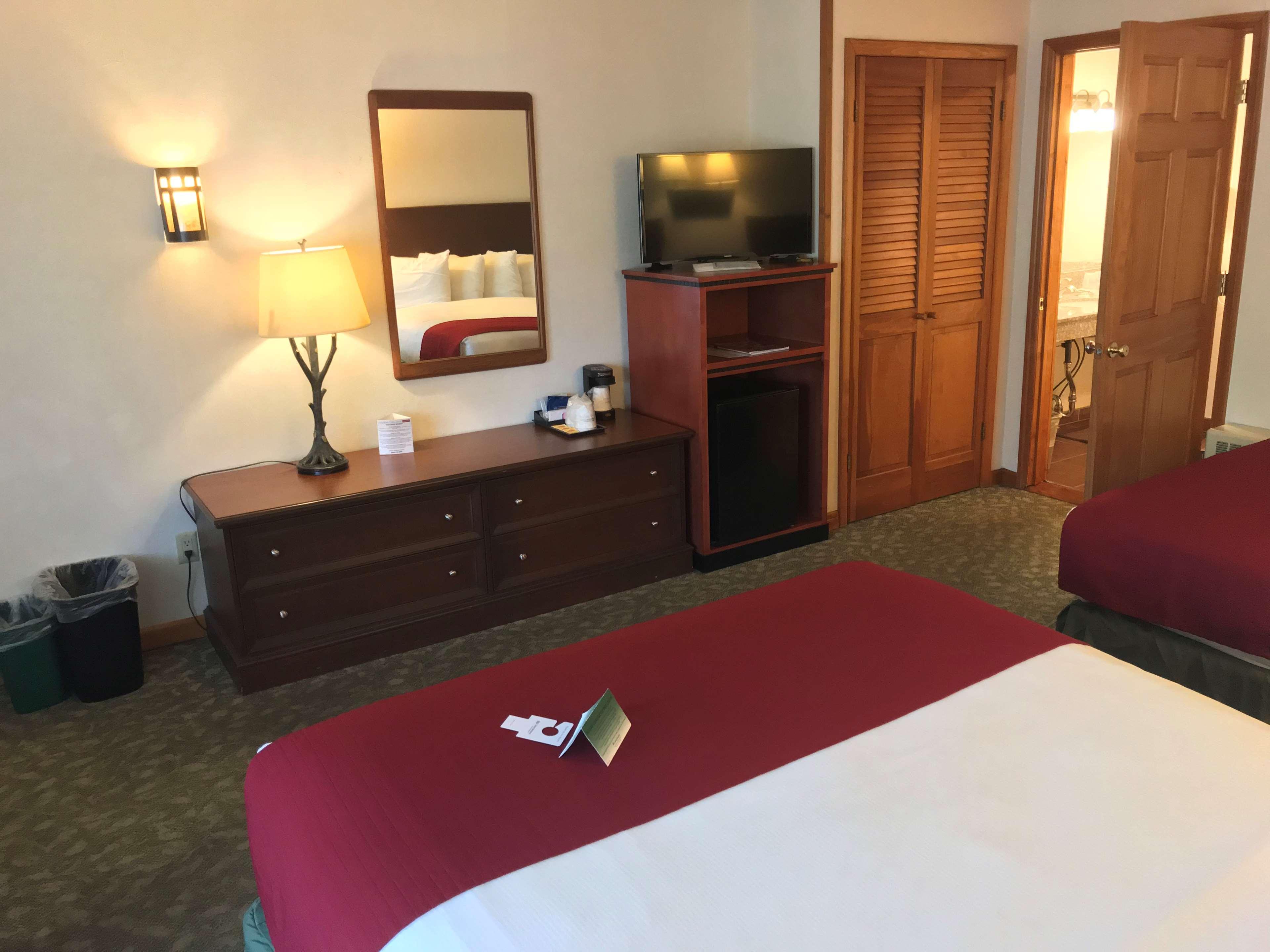 לייק פלאסיד Best Western Adirondack Inn מראה חיצוני תמונה