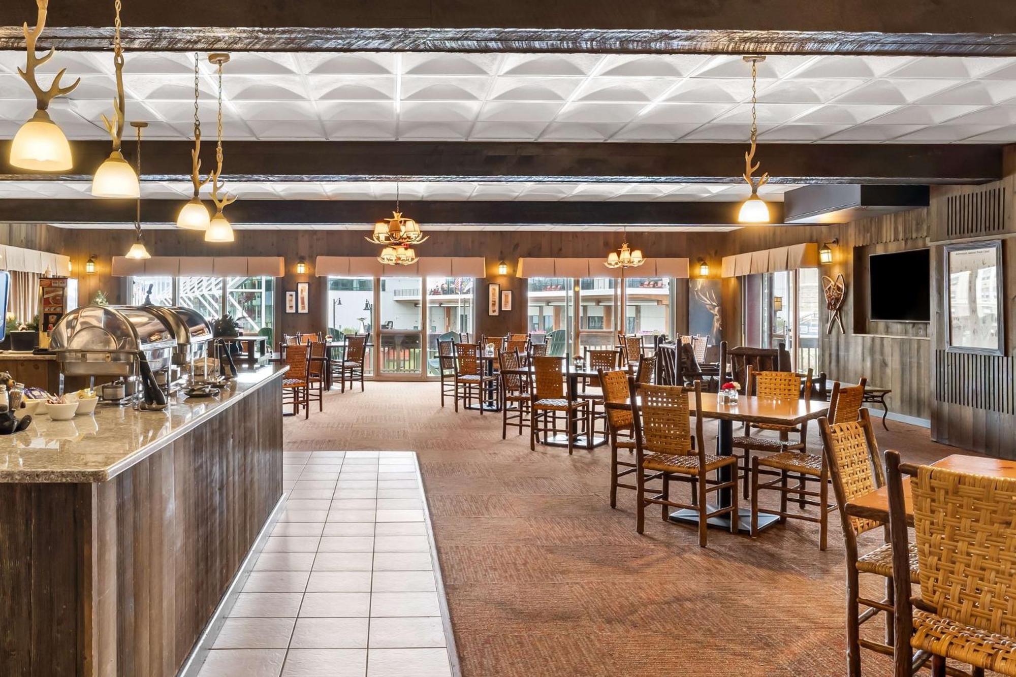 לייק פלאסיד Best Western Adirondack Inn מראה חיצוני תמונה