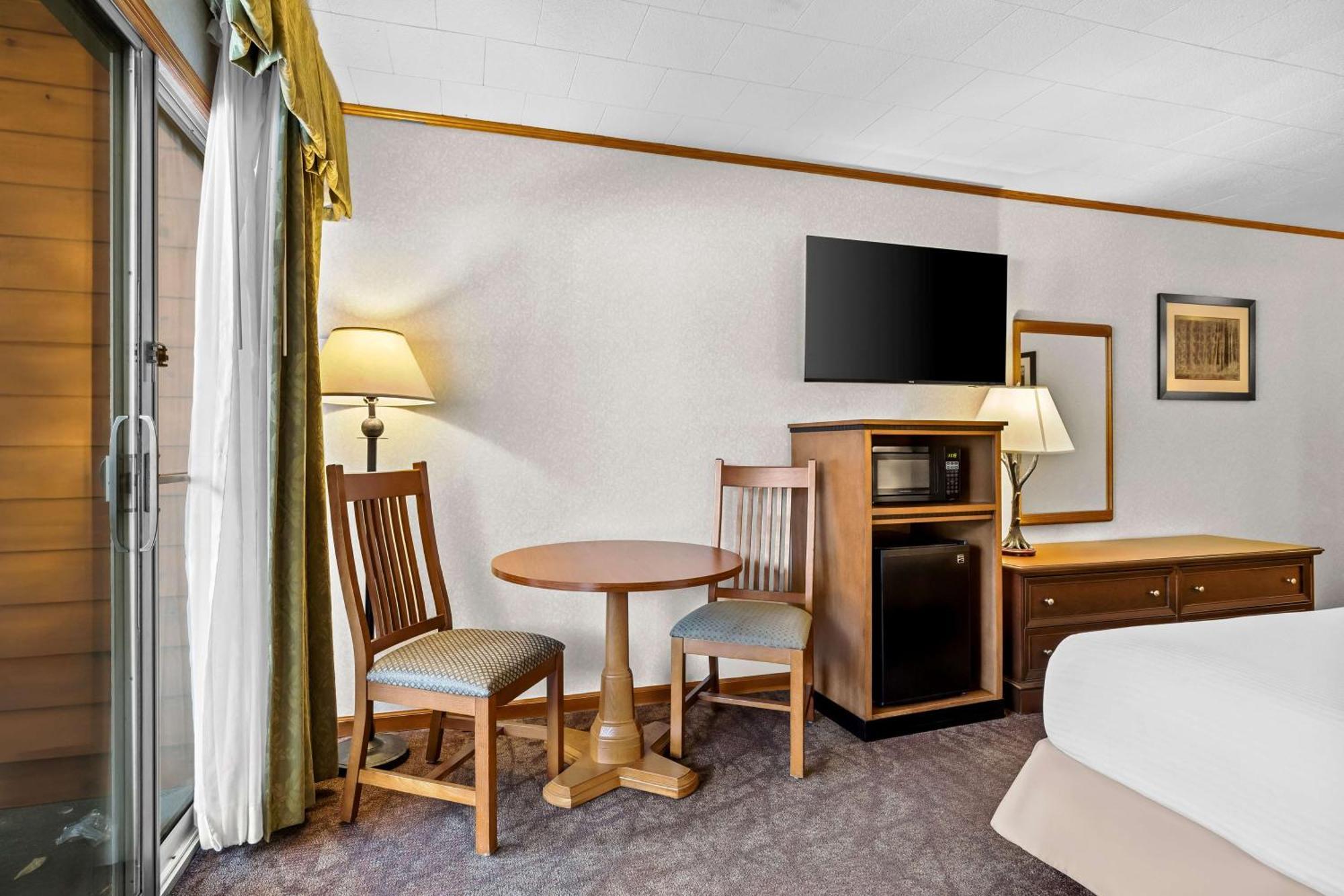 לייק פלאסיד Best Western Adirondack Inn מראה חיצוני תמונה
