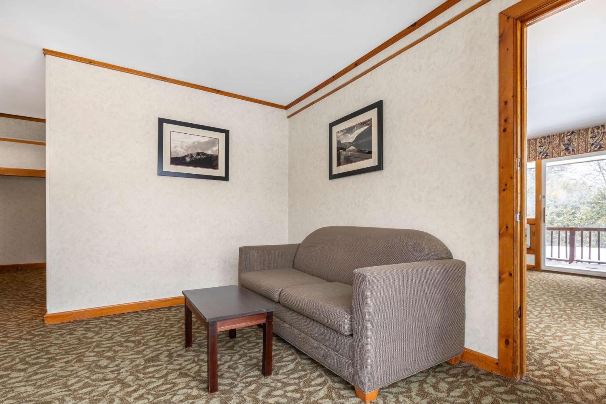 לייק פלאסיד Best Western Adirondack Inn מראה חיצוני תמונה